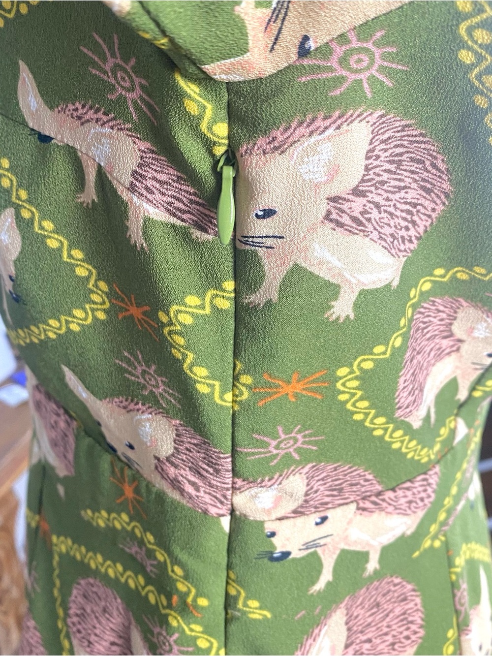 ModCloth Hedgehog Print Fit & Flare Dress Women’s Size 8, Retro Cottagecore - Picture 8 of 11
